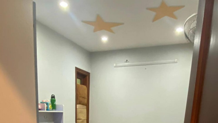 CHO THUÊ CĂN HỘ NAM TRUNG YÊN - CẦU GIẤY - 200M2 - 4N - 3WC - 20 TRIỆU (CTL) - CÓ SLOT Ô TÔ, PHÍ DV 800K
